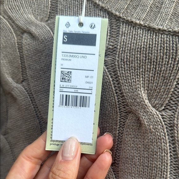 United Colors Of Benetton Beige Cable Knit Sweater - Picture 4 of 5